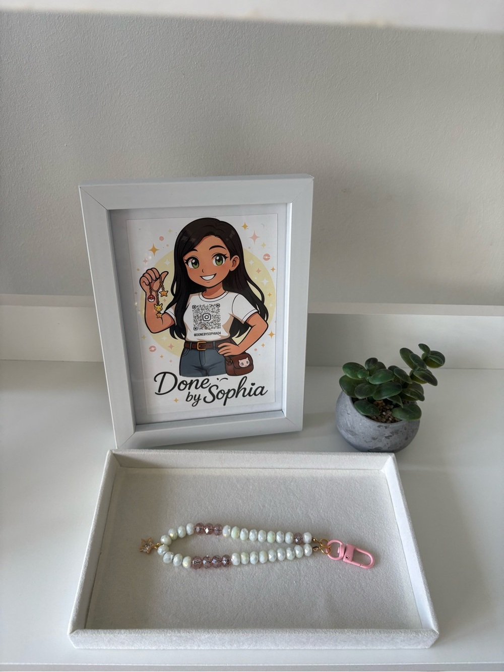 Done by Sophia Handmade Pearl like Beaded Keychain with Pink Clip